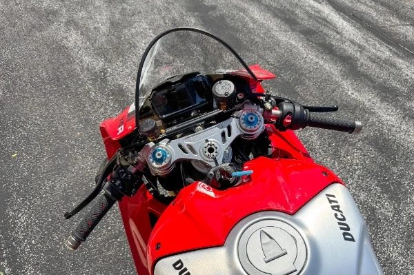 2024 Ducati Panigale V4 R, 16/20