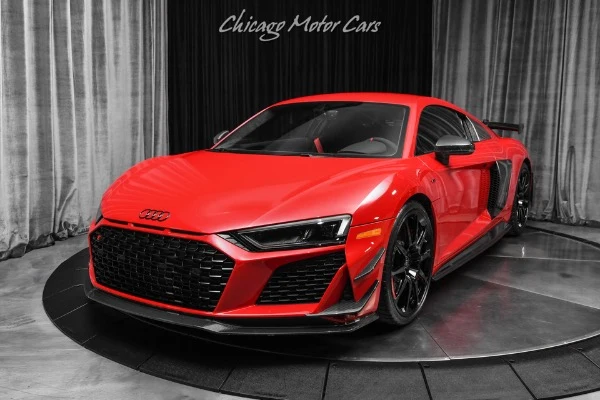 Audi R8 V10 GT (Type 4S) photographed at Chicago Motor Cars