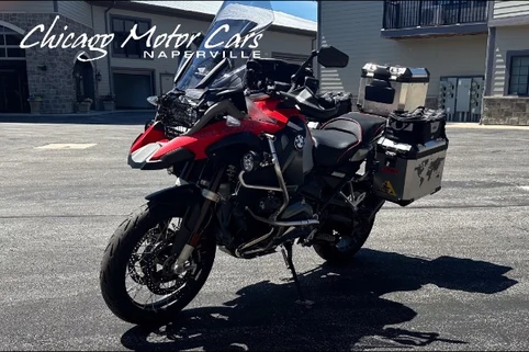 BMW R 1200 GS Adventure photographed at Chicago Motor Cars