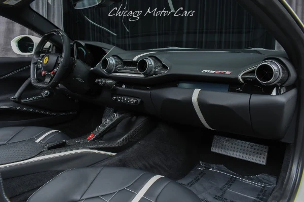 2022 Ferrari 812 GTS, 18/20