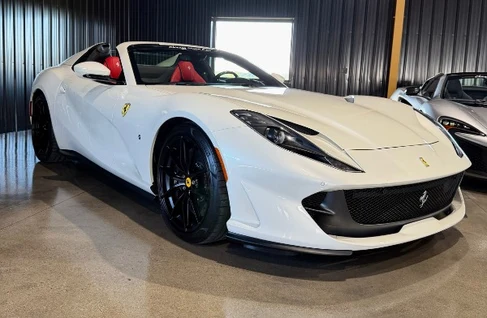 2023 Ferrari 812 GTS, 2/20