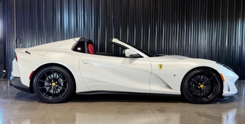 2023 Ferrari 812 GTS, 3/20