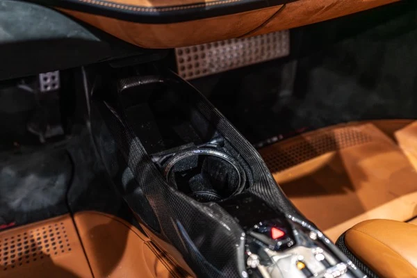 2021 Ferrari SF90 Stradale, 19/20