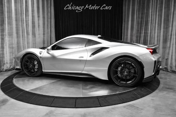 2020 Ferrari 488 Pista, 3/20