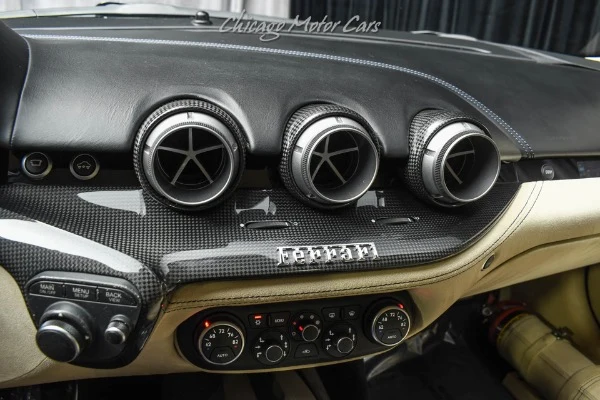 2015 Ferrari F12berlinetta, 17/20