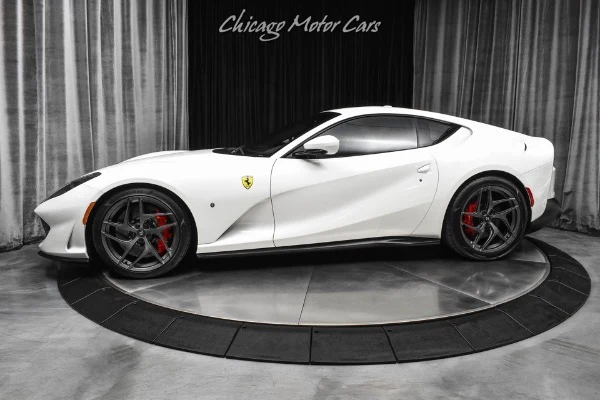 2020 Ferrari 812 Superfast, 2/20