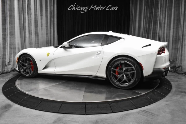 2020 Ferrari 812 Superfast, 3/20