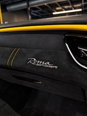 2026 Ferrari Roma Spider, 17/20