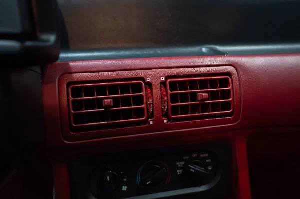 1990 Ford Mustang GT (Fox Body), 16/20