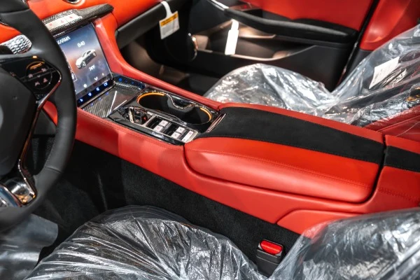 2025 Karma Revero, 19/20