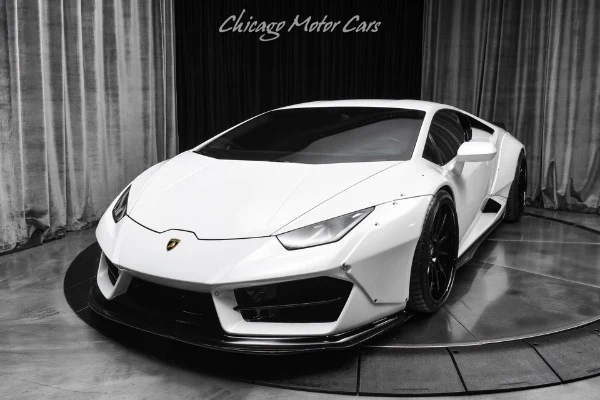 Lamborghini Huracán LP 580-2 Liberty Walk photographed at Chicago Motor Cars
