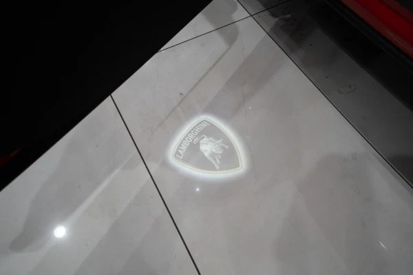 2022 Lamborghini Urus, 6/20