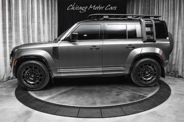 2025 Land Rover Defender 110 OCTA, 2/20