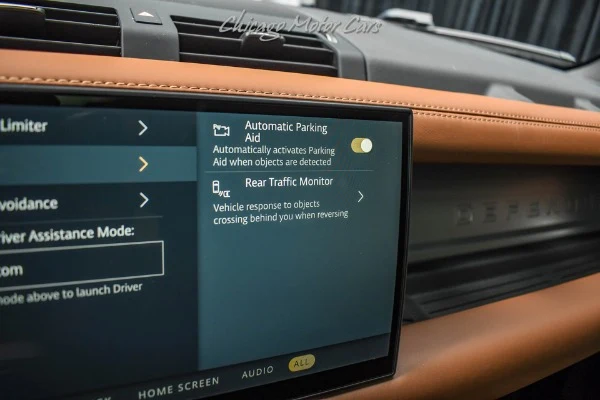 2025 Land Rover Defender 110 OCTA, 17/20