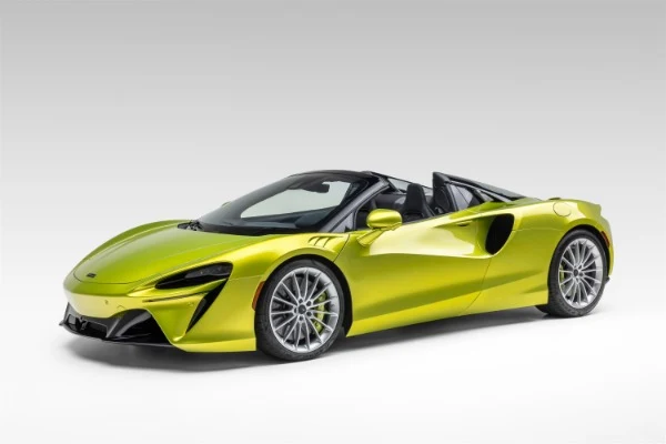 McLaren Artura Spider photographed at Chicago Motor Cars