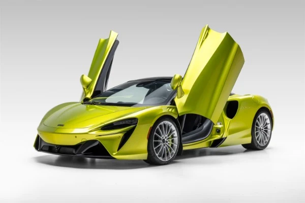 2025 McLaren Artura Spider, 2/20