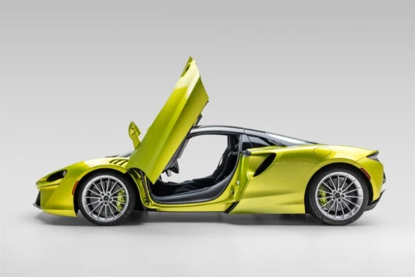 2025 McLaren Artura Spider, 3/20