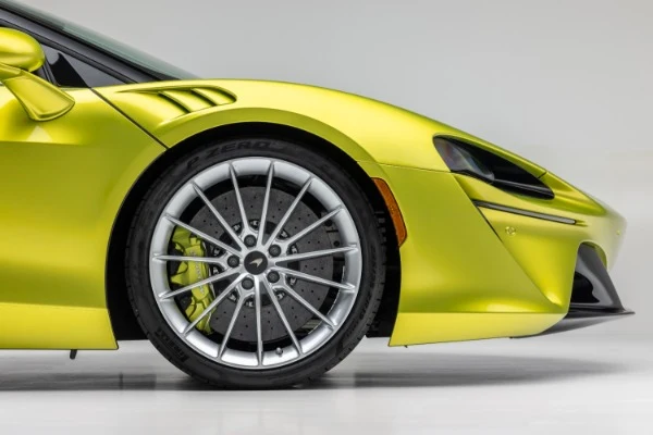 2025 McLaren Artura Spider, 8/20