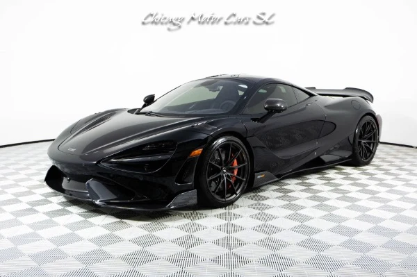McLaren 765LT photographed at Chicago Motor Cars