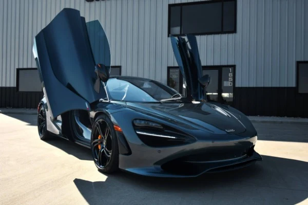 McLaren 750S Spider photographed at Chicago Motor Cars