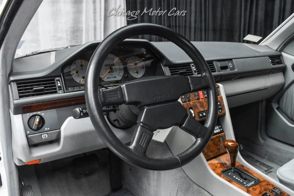 1990 Mercedes-Benz 300 CE AMG (W124), 8/20