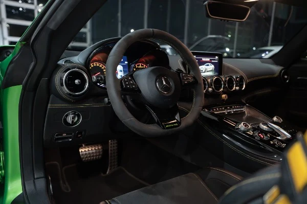 2018 Mercedes-Benz AMG GT R, 9/20