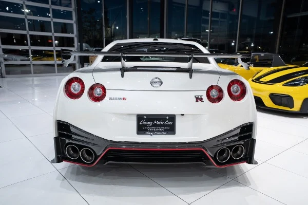 2016 Nissan GT-R Nismo (R35), 3/20
