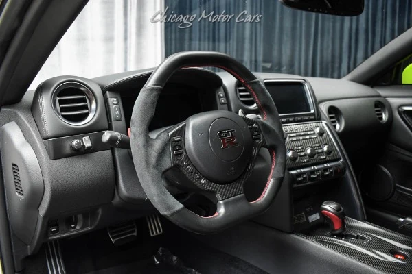 2013 Nissan GT-R (R35), 8/20