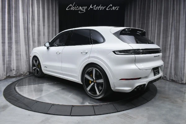 2025 Porsche Cayenne GTS (E3), 3/20