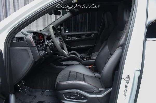2025 Porsche Cayenne GTS (E3), 12/20