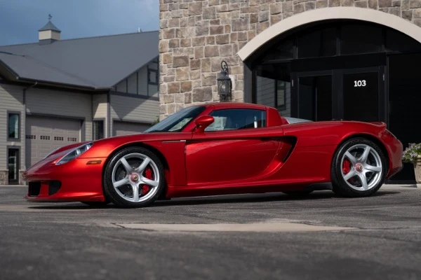 2005 Porsche Carrera GT, 6/20