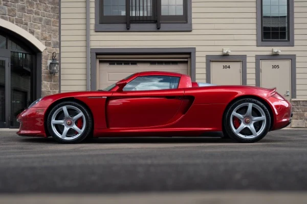 2005 Porsche Carrera GT, 7/20