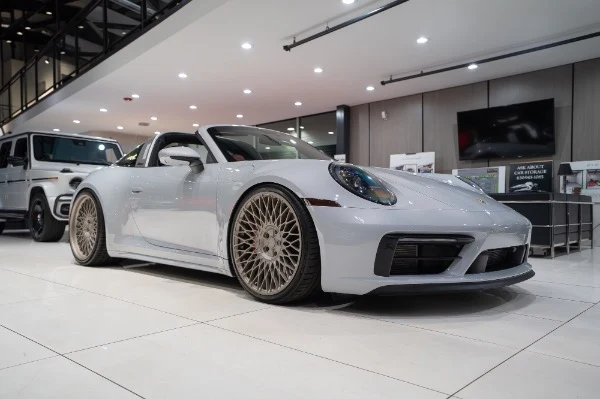 2024 Porsche 911 Targa 4 GTS (992.1), 10/20