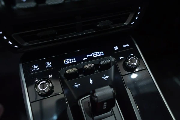 2021 Porsche 911 Turbo S (992.1), 18/20