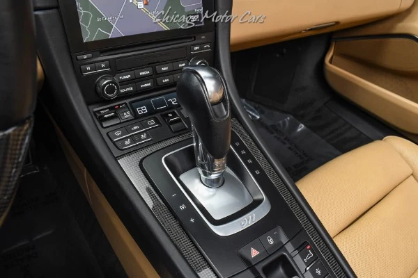 2019 Porsche 911 Turbo S Cabriolet (991.2), 18/20