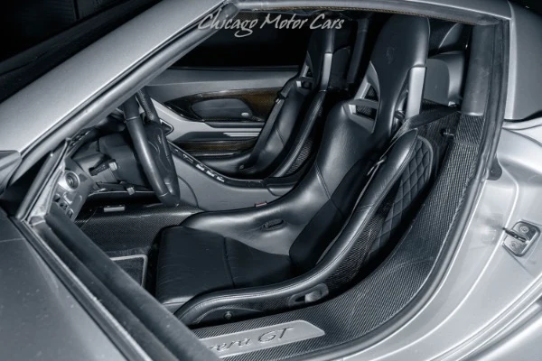 2005 Porsche Carrera GT, 17/20