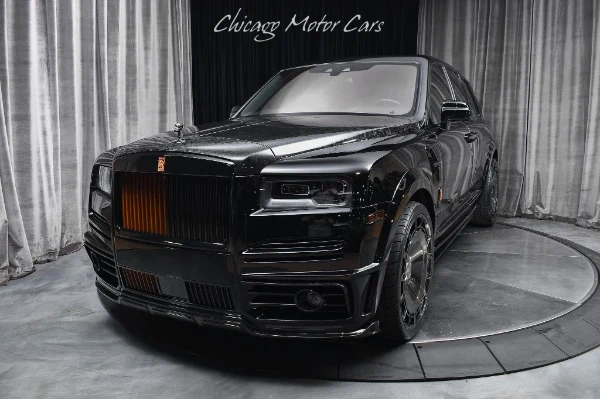 Rolls-Royce Black Badge Cullinan by MANSORY photographed at Chicago Motor Cars