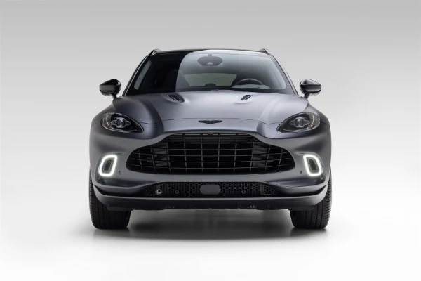 2022 Aston Martin DBX V8, 2/30