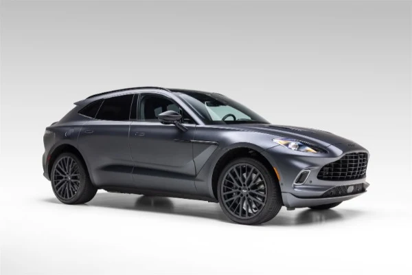 2022 Aston Martin DBX V8, 9/30