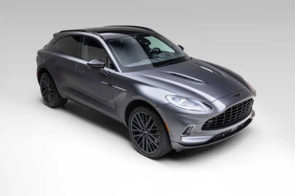 2022 Aston Martin DBX V8, 11/30