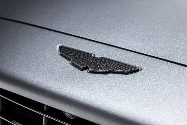 2022 Aston Martin DBX V8, 18/30