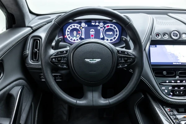 2022 Aston Martin DBX V8, 29/30