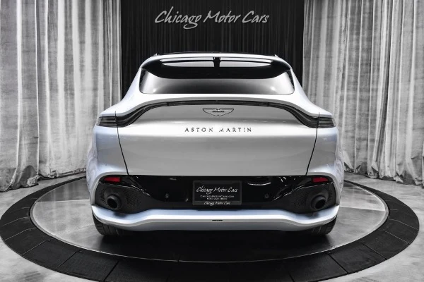 2022 Aston Martin DBX V8, 4/30