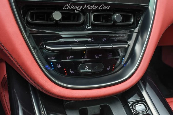2022 Aston Martin DBX V8, 15/30