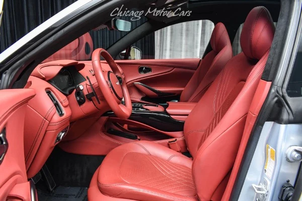 2022 Aston Martin DBX V8, 20/30