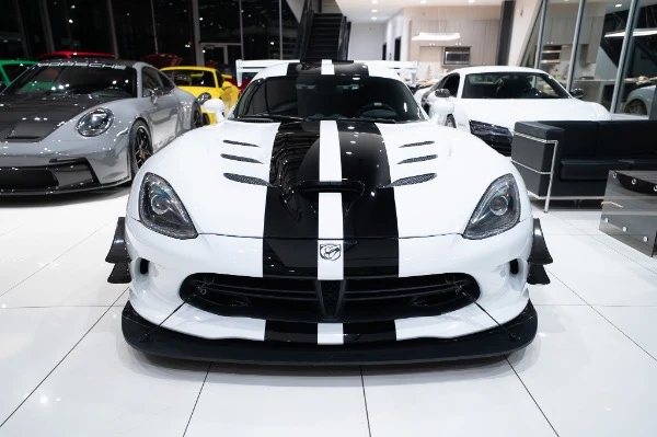 2016 Dodge Viper ACR Extreme, 28/30