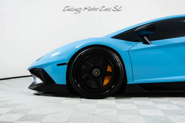 2017 Lamborghini Aventador SV, 4/30