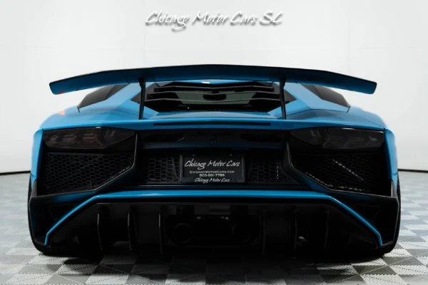 2017 Lamborghini Aventador SV, 12/30