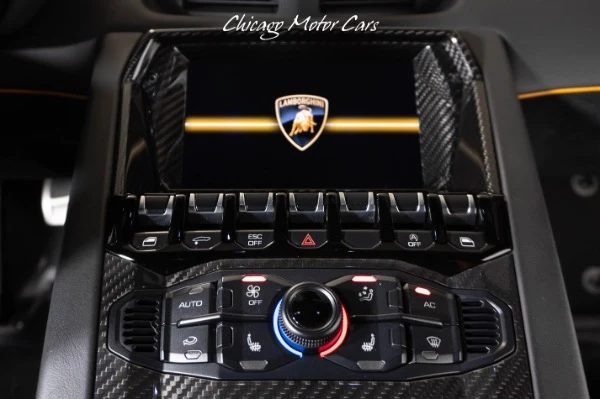 2017 Lamborghini Aventador SV, 16/30