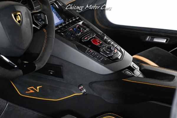 2017 Lamborghini Aventador SV, 24/30